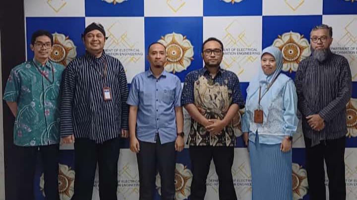 Benchmark Kurikulum dan Tata Kelola Prodi Teknologi Informasi FDIK UIN Mataram ke Prodi Teknologi Informasi FT UGM