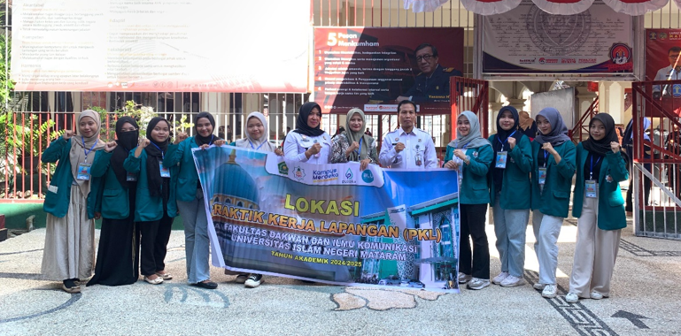 PRAKTIK KERJA LAPANGAN (PKL) MAHASISWA UIN MATARAM MELAKUKAN SERAH TERIMA DENGAN LAPAS PEREMPUAN KELAS III MATARAM